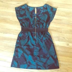 Yippee black and green zip dress